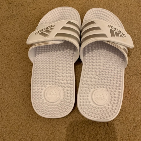 adidas slides size 7